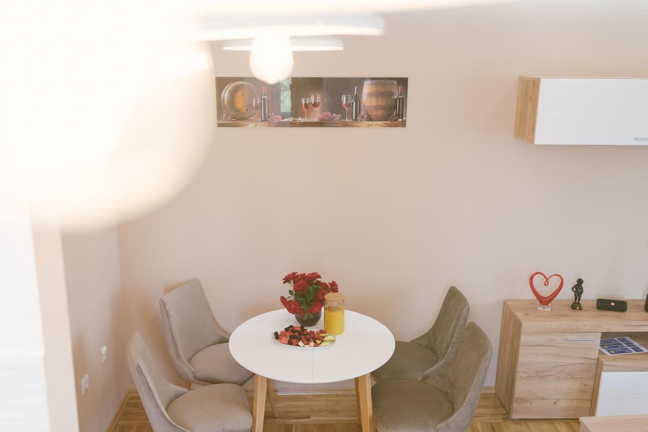 Apartment Luxury Explorer Podgorica Ngoại thất bức ảnh