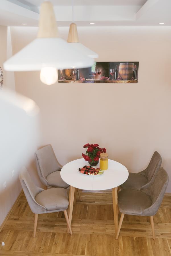 Apartment Luxury Explorer Podgorica Ngoại thất bức ảnh